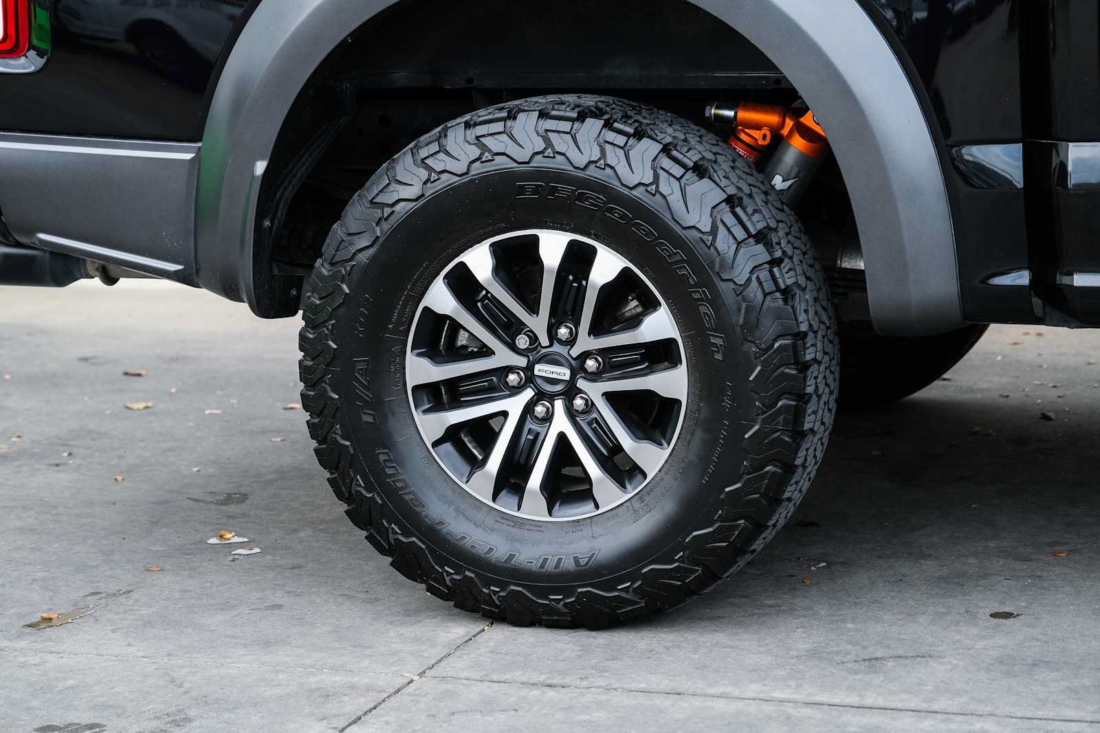 Used 2019 Ford F150 Raptor w/ Equipment Group 802A Luxury AWD/4WD image 8