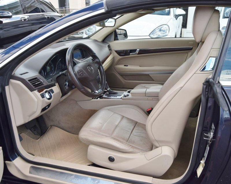 Used 2011 Mercedes-Benz E 550 Cabriolet image 19