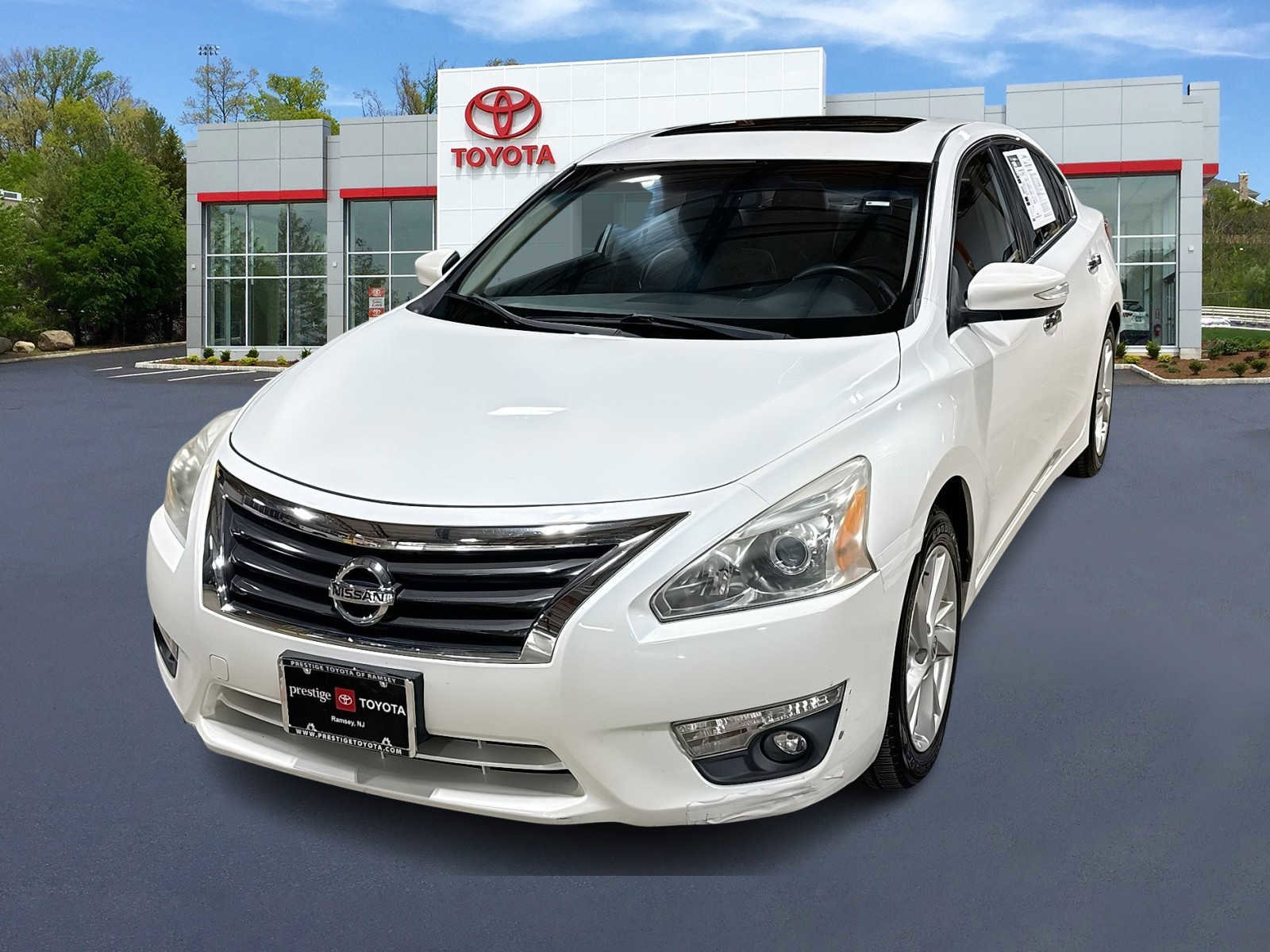 Used 2013 Nissan Altima 2.5 SV w/ 2.5SV Convenience Pkg FWD image 1
