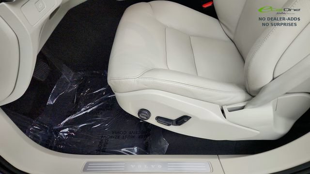 Used 2024 Volvo XC90 B5 Core AWD/4WD image 53