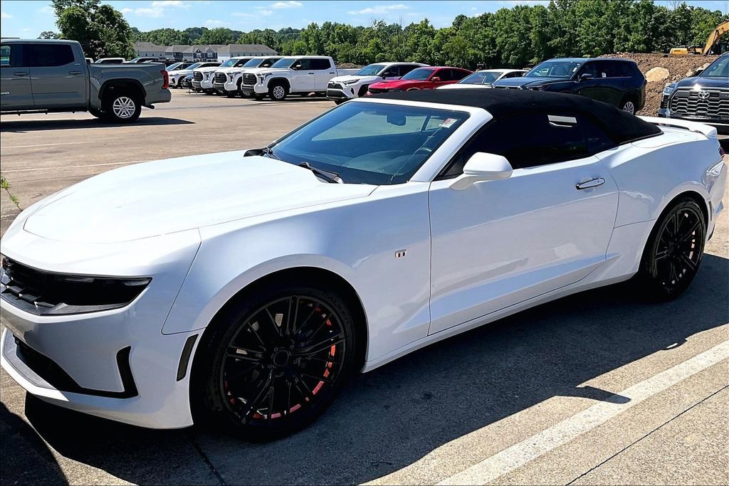 Used 2019 Chevrolet Camaro LT RWD image 34
