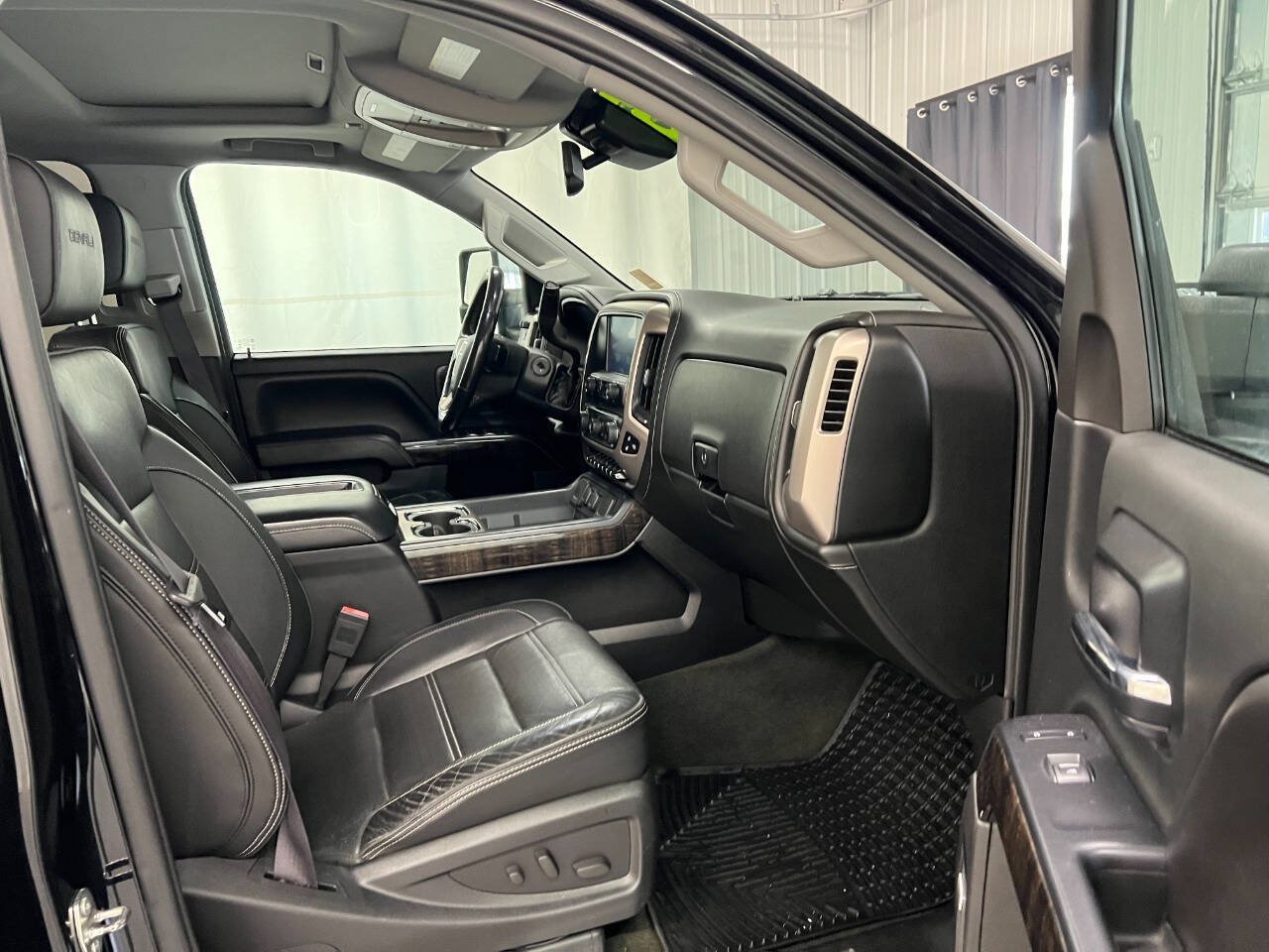 Used 2015 GMC Sierra 3500 Denali w/ Duramax Plus Package AWD/4WD image 11
