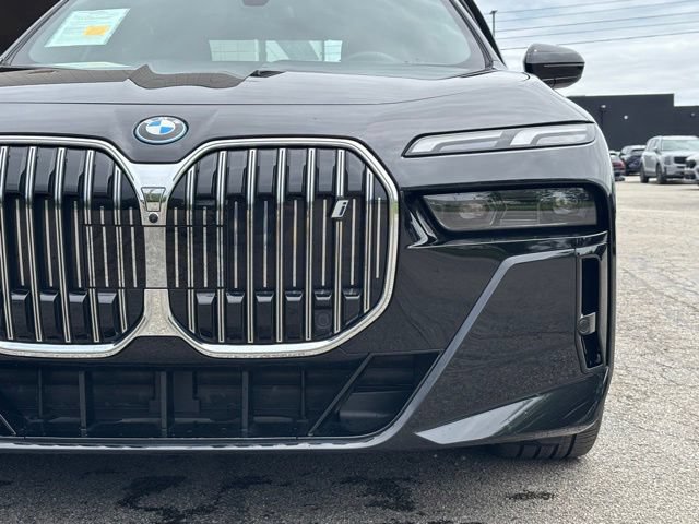 Certified 2024 BMW i7 eDrive50 w/ M Sport Package RWD image 10