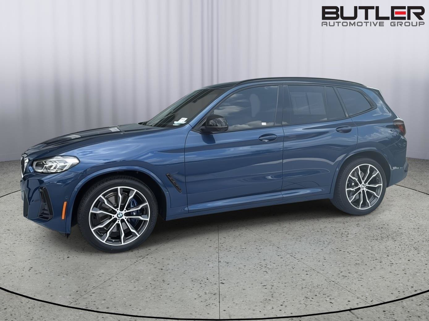 Used 2023 BMW X3 M40i AWD/4WD image 3