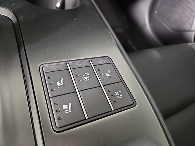 New 2026 Lexus UX 300h AWD image 26