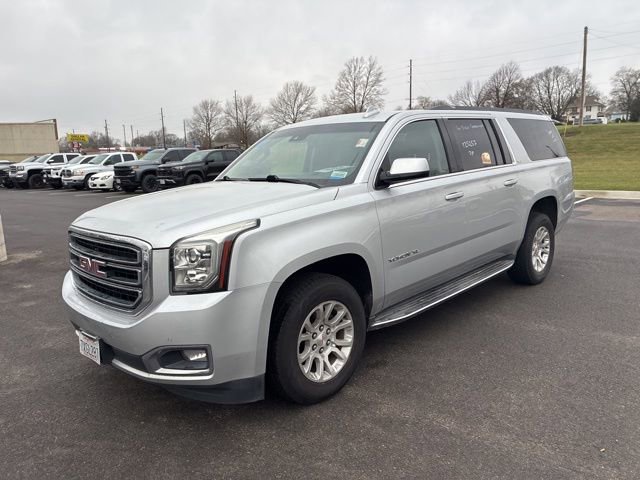 Used 2017 GMC Yukon XL SLT image 3