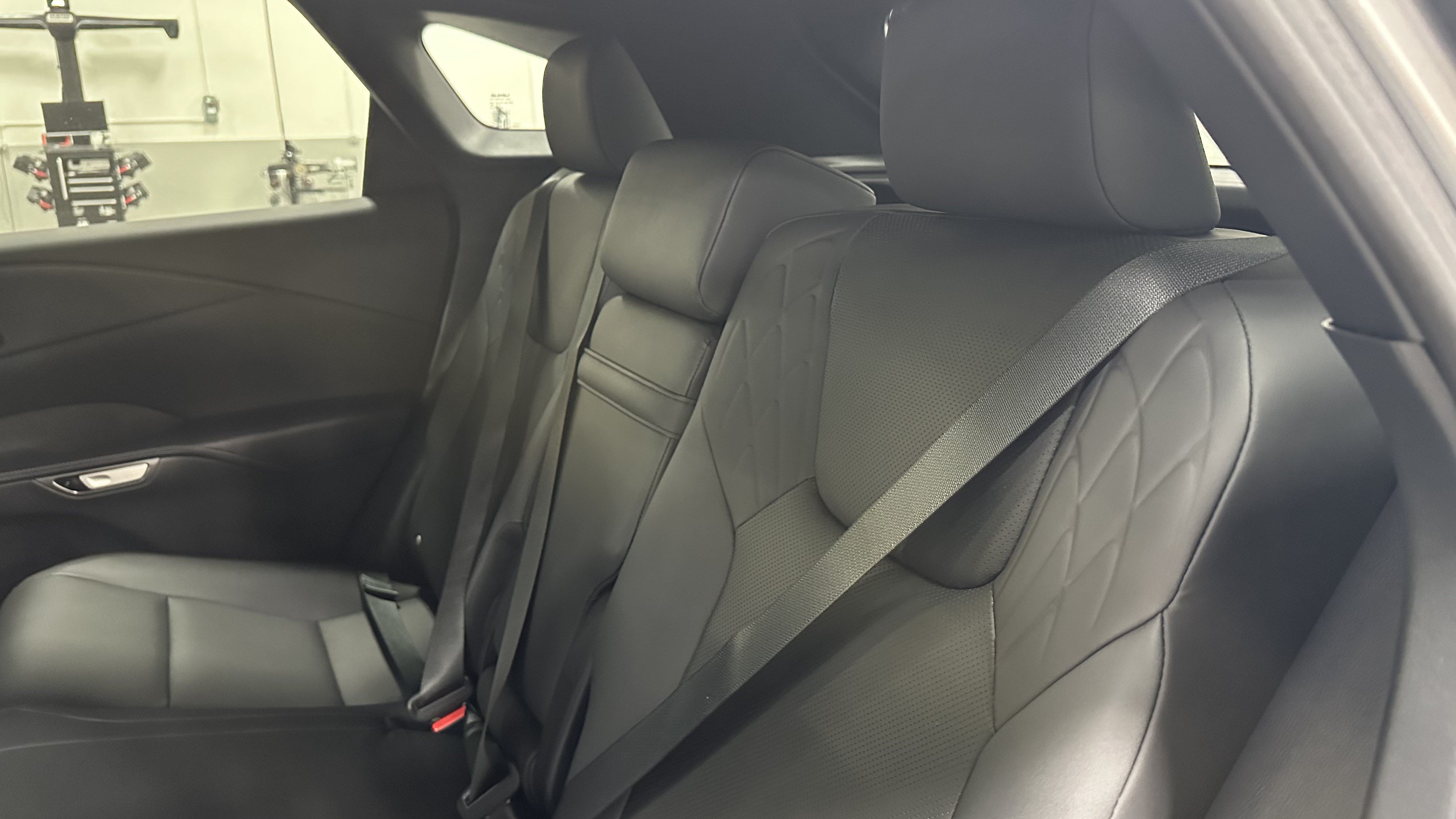 Used 2023 Lexus RX 350 Premium w/ Accessory Package AWD/4WD image 32