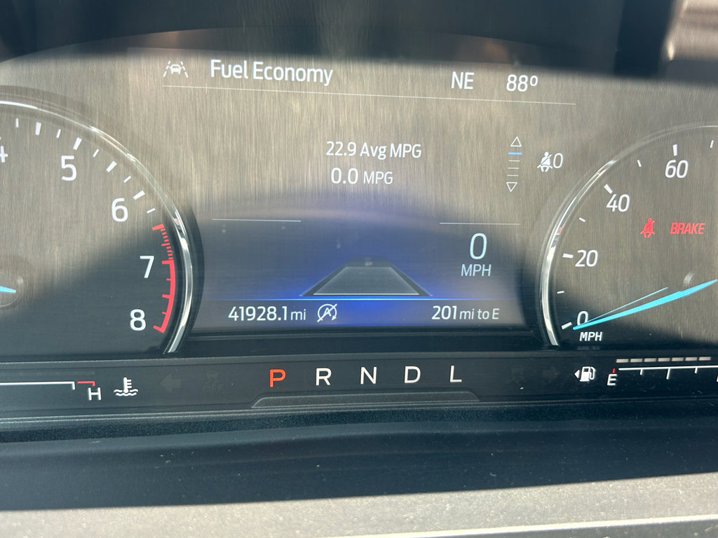 Used 2023 Ford Explorer Limited image 11