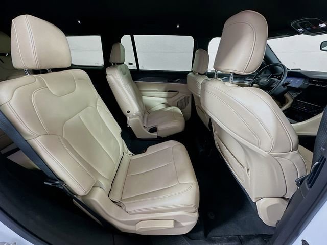 Used 2023 Jeep Grand Cherokee L Limited image 29