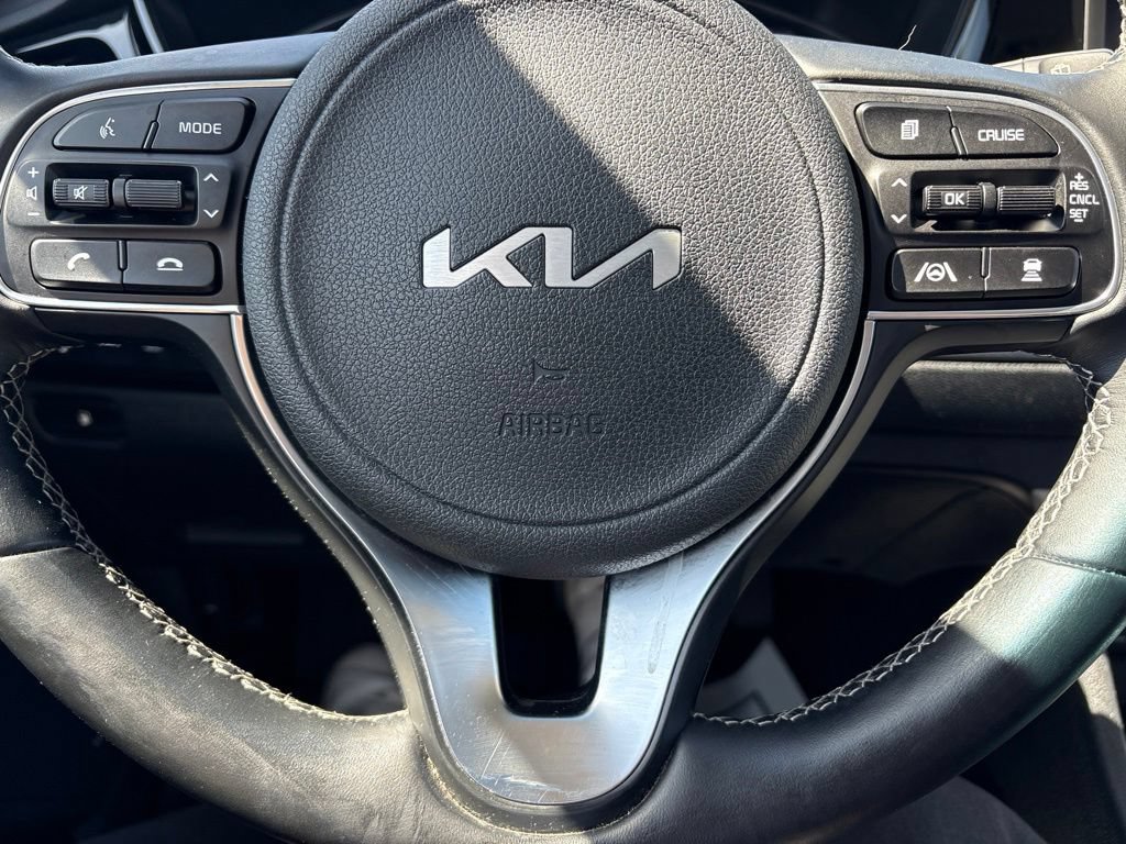 Used 2022 Kia Niro EX Premium FWD image 15