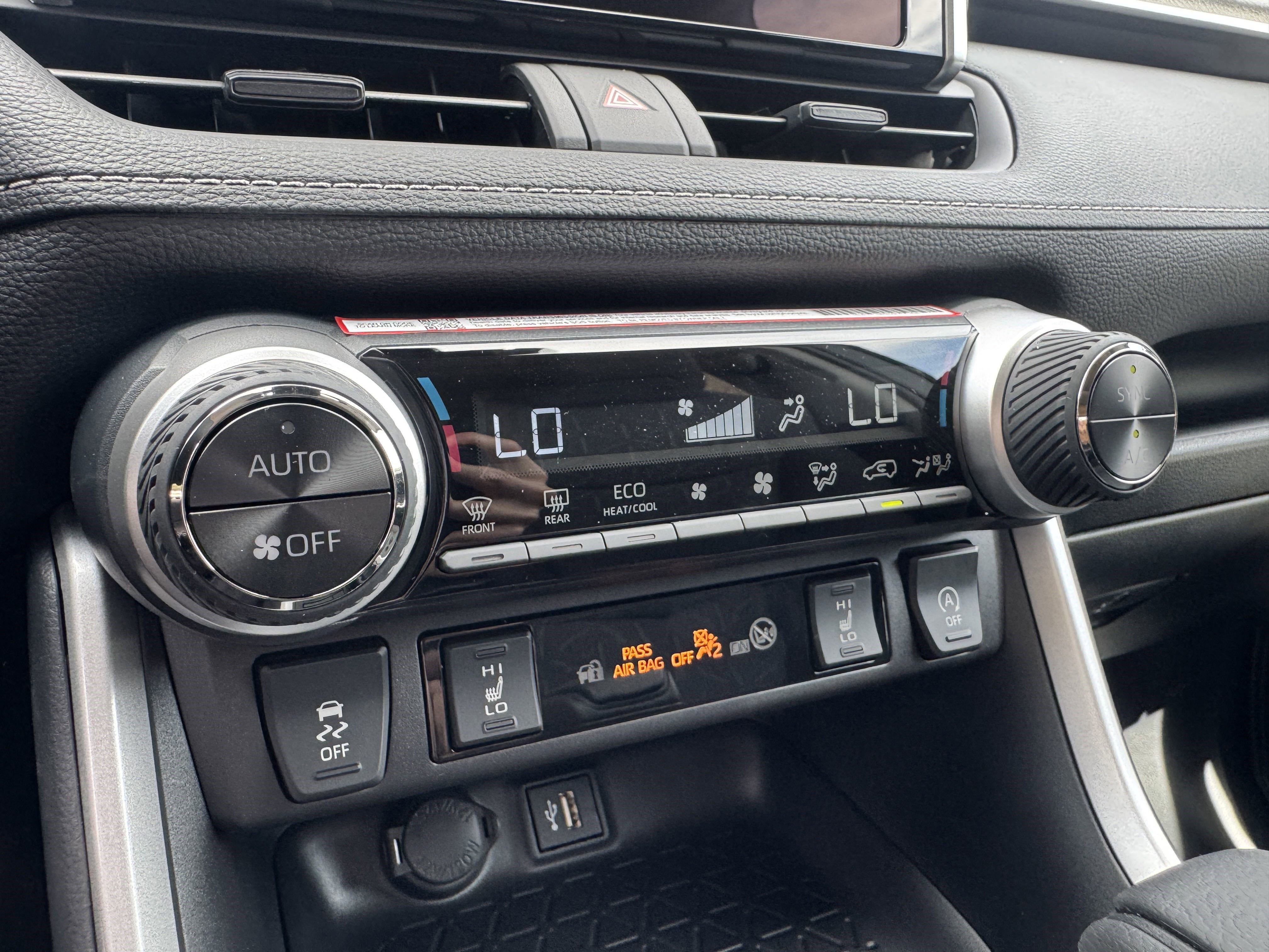 New 2025 Toyota RAV4 XLE image 28