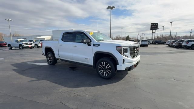 Used 2022 GMC Sierra 1500 AT4 w/ AT4 Premium Package image 2
