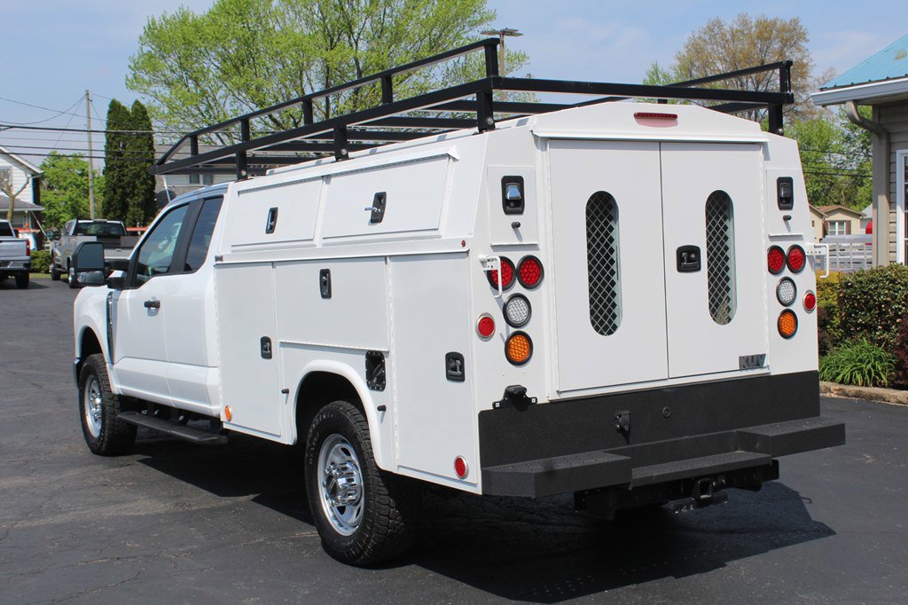 Used 2023 Ford F350 XL w/ XL Chrome Package AWD/4WD image 4