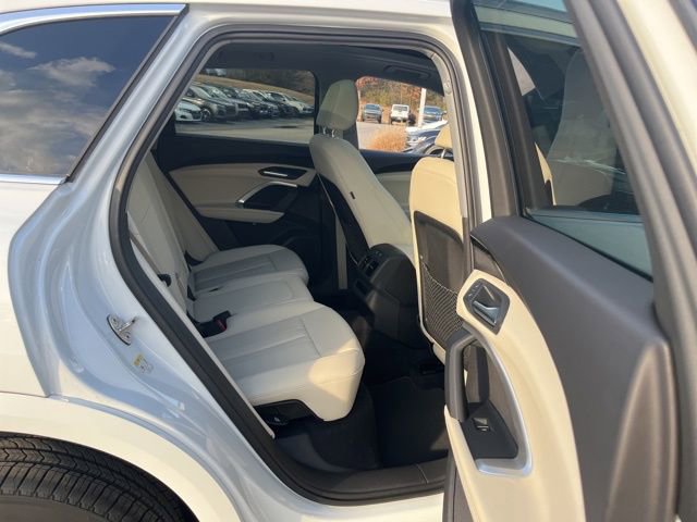 New 2025 Audi Q5 Premium image 26