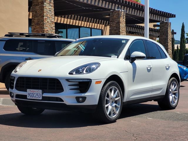 Used 2018 Porsche Macan AWD/4WD image 10