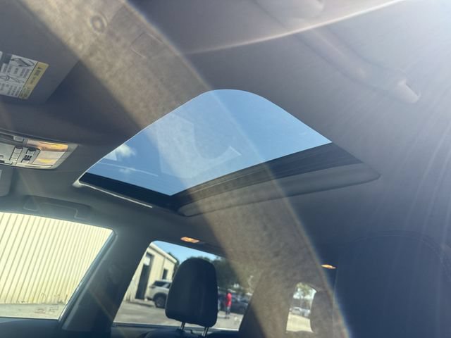 Used 2019 Toyota Highlander Limited FWD image 32
