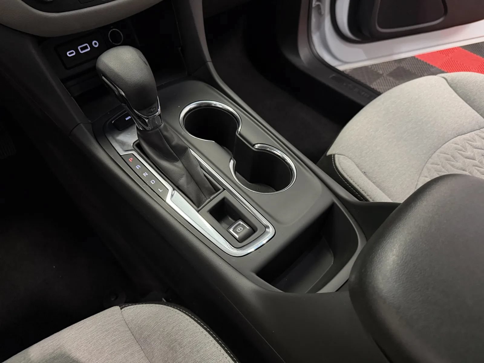 Used 2023 Chevrolet Equinox LS w/ LS Convenience Package AWD/4WD image 35