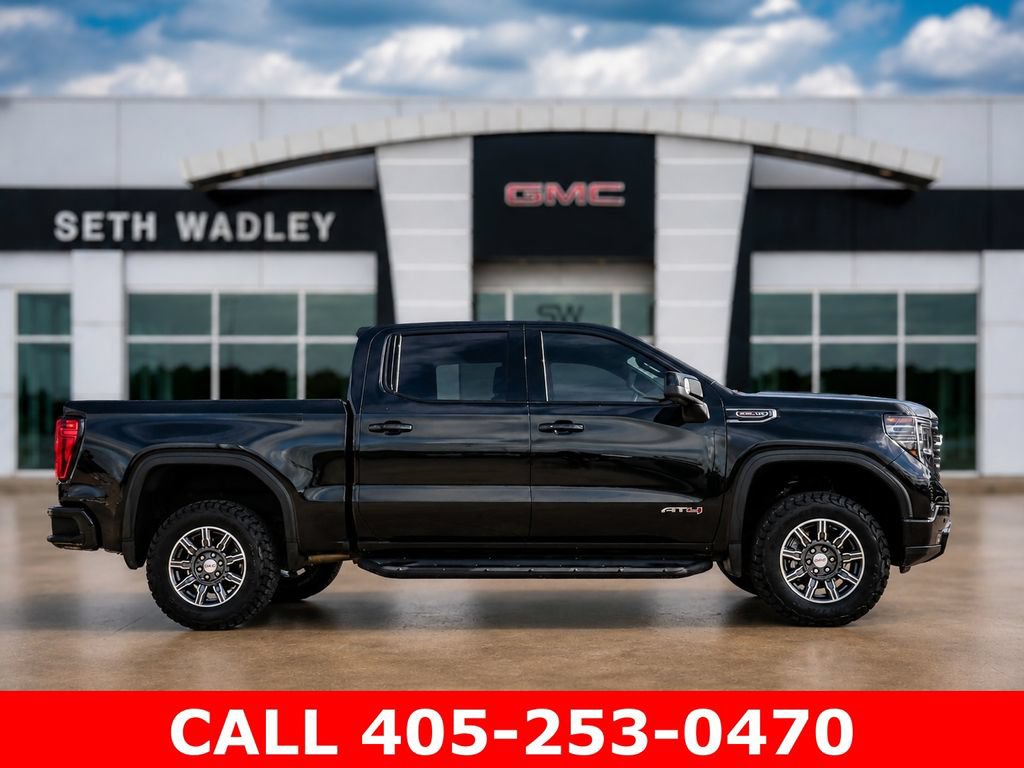 Used 2024 GMC Sierra 1500 AT4 w/ AT4 Premium Package AWD/4WD image 8
