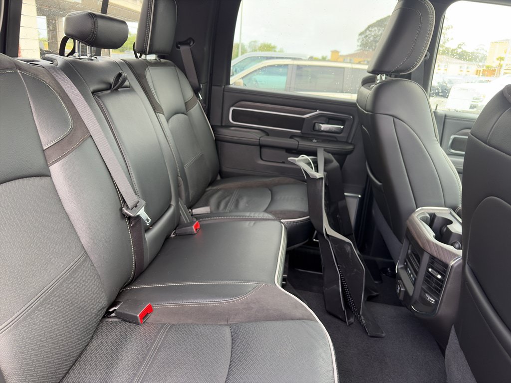 New 2026 RAM 3500 Laramie AWD/4WD image 24