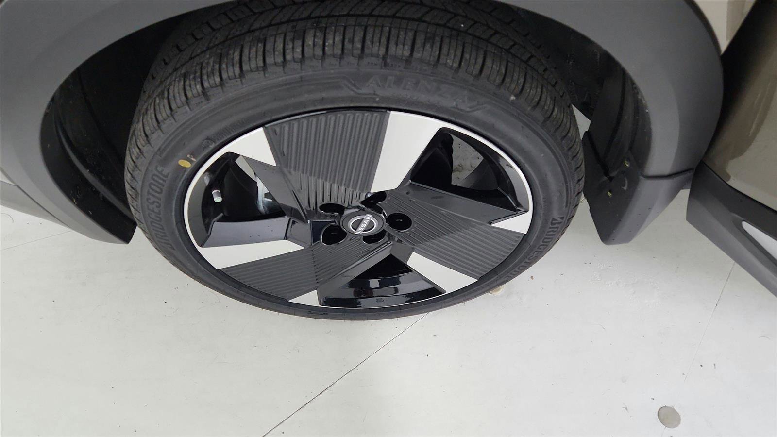 New 2026 Nissan Kicks SR w/ Cold Weather Package image 45