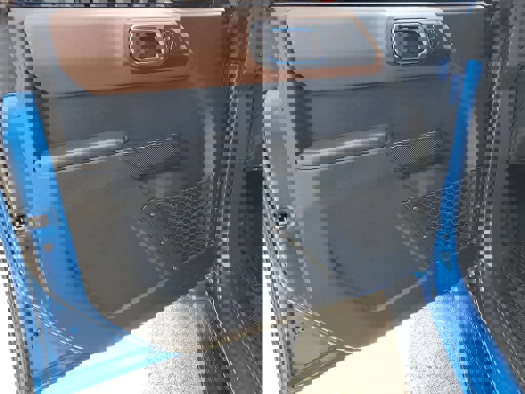 Used 2024 Ford Bronco Outer Banks w/ Sasquatch Package image 8