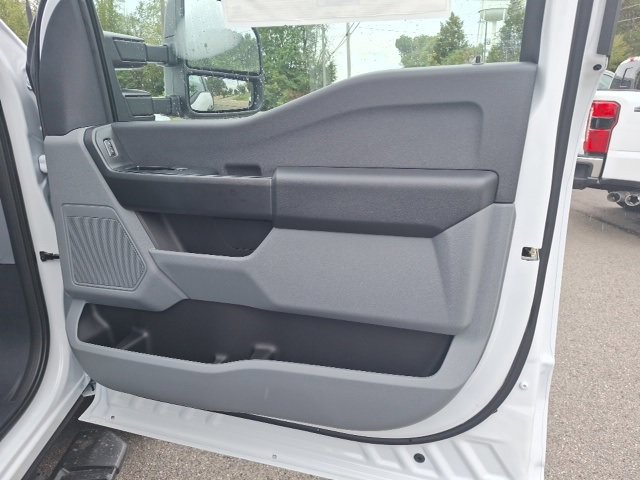 New 2026 Ford F250 XL image 27