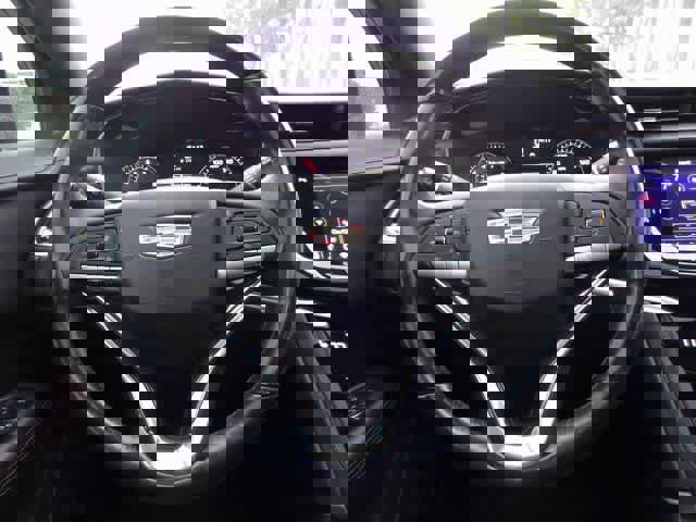 Used 2021 Cadillac XT6 Premium Luxury image 18