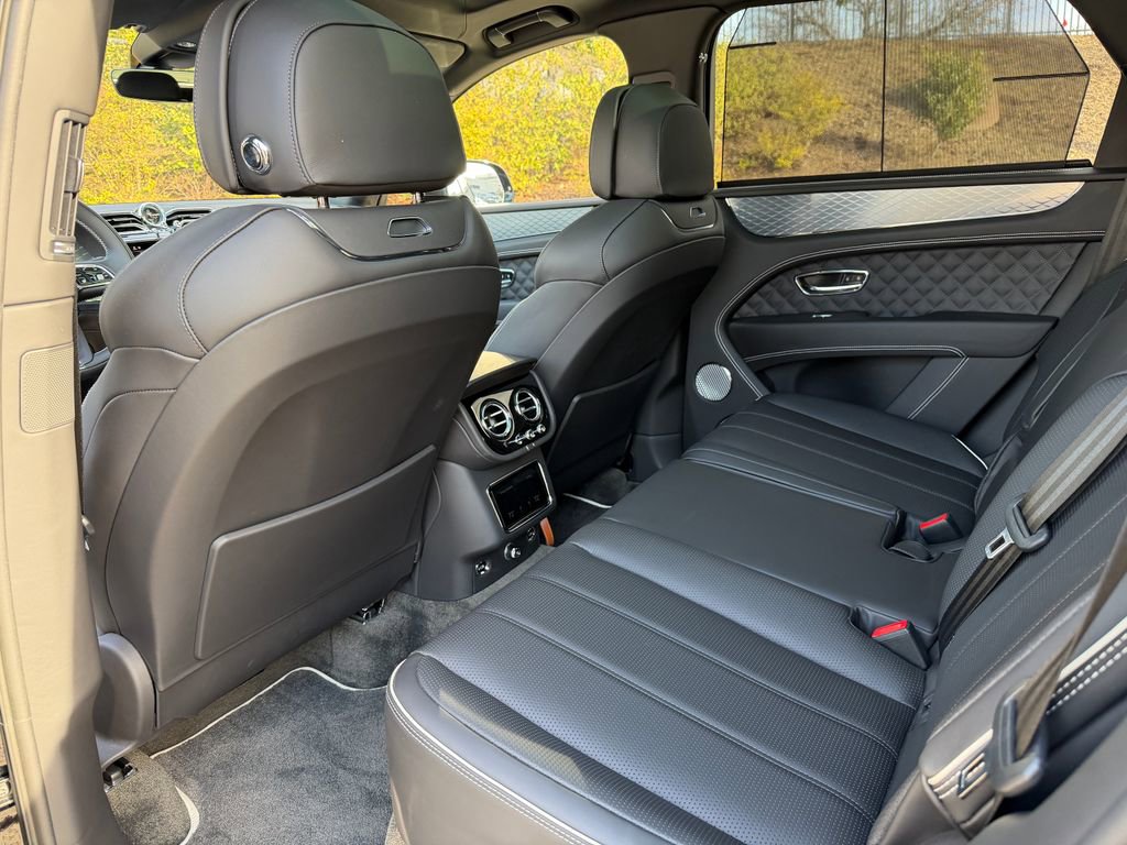Used 2023 Bentley Bentayga Speed image 36