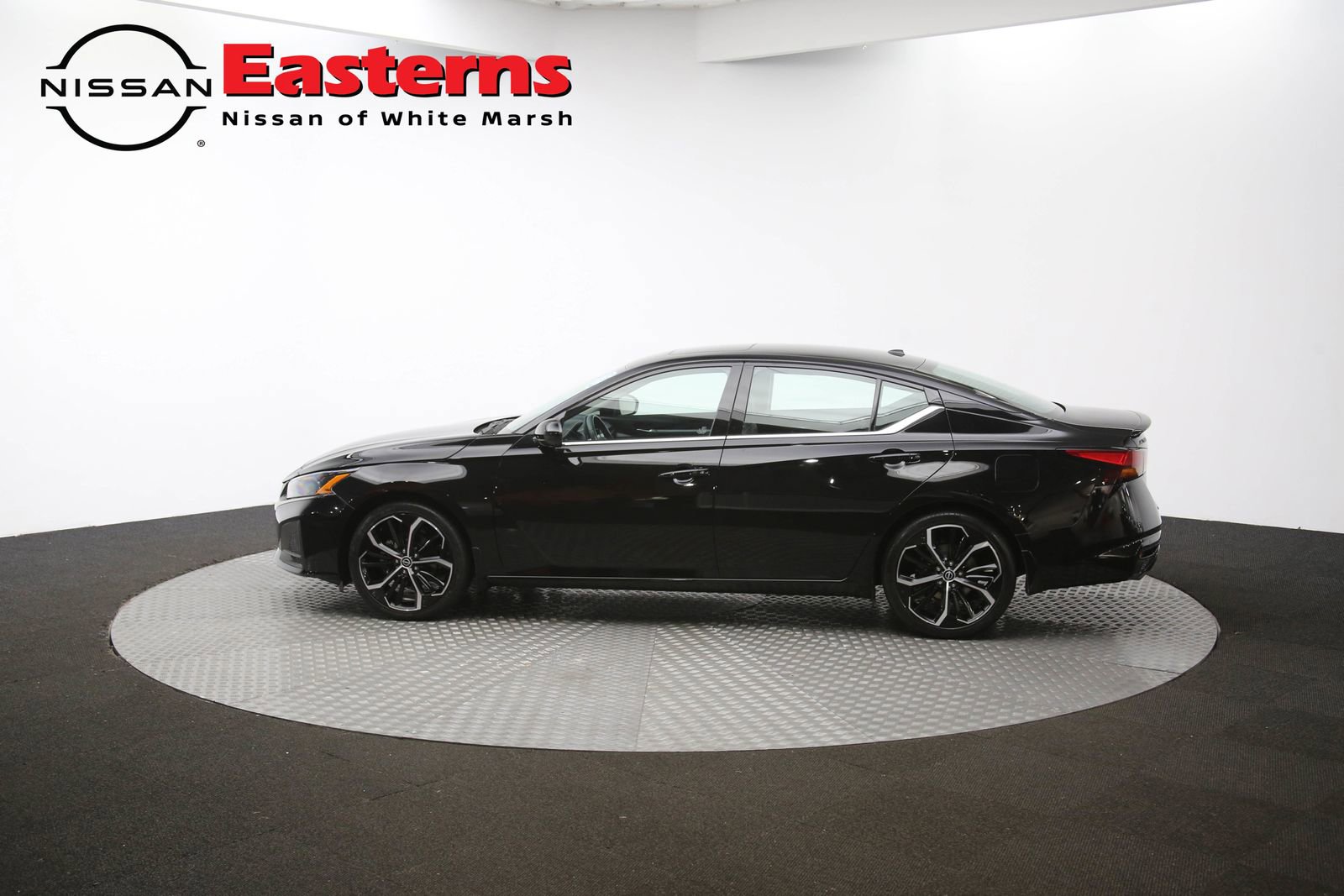 Used 2023 Nissan Altima 2.5 SR w/ SR Premium Package image 76