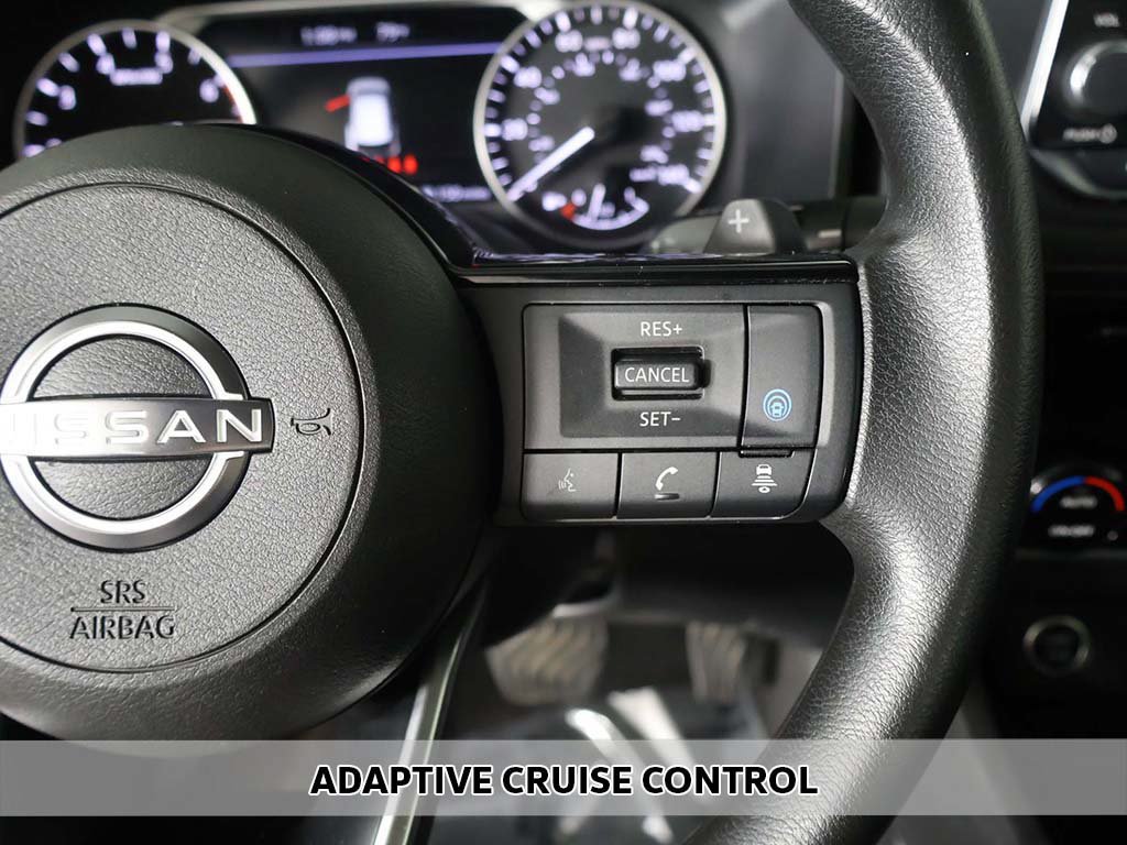 Used 2022 Nissan Rogue SV AWD/4WD image 3