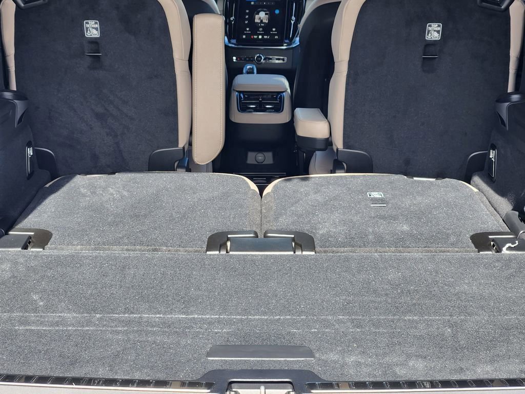 New 2026 Volvo XC90 B6 Ultra w/ Lounge Package image 24