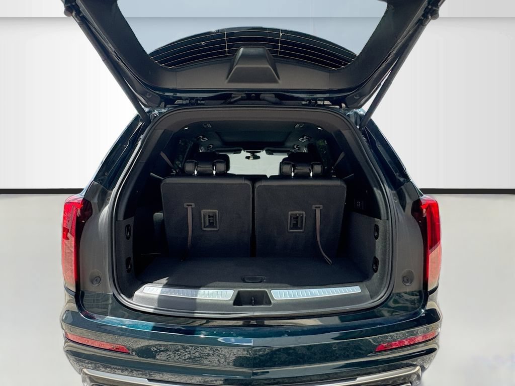 Used 2025 Cadillac XT6 Luxury AWD/4WD image 28