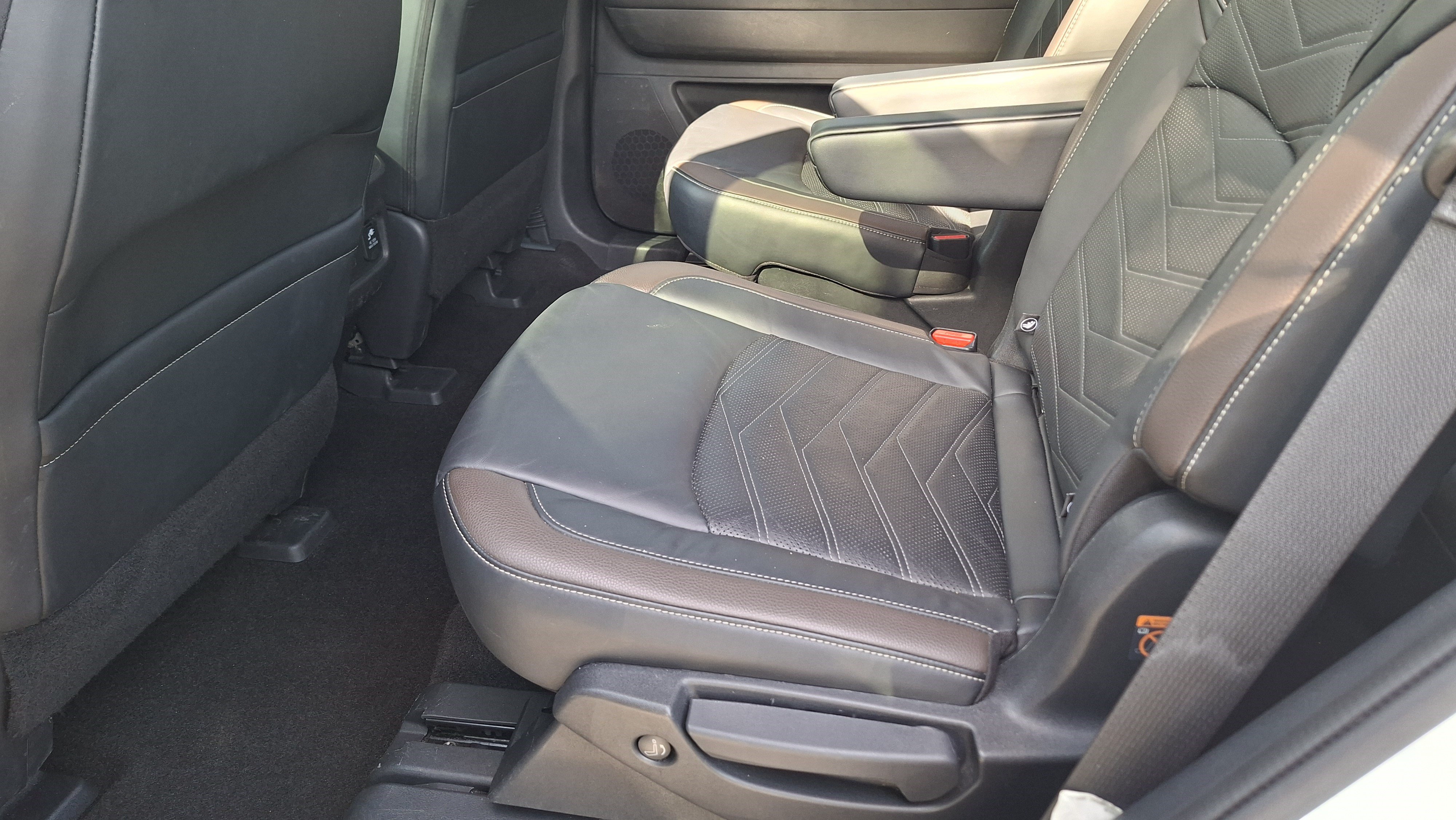 Certified 2023 Nissan Pathfinder Platinum AWD/4WD image 20