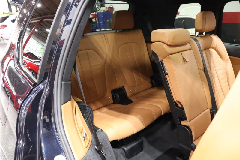 Used 2019 BMW X7 xDrive50i w/ M Sport Package AWD/4WD image 56