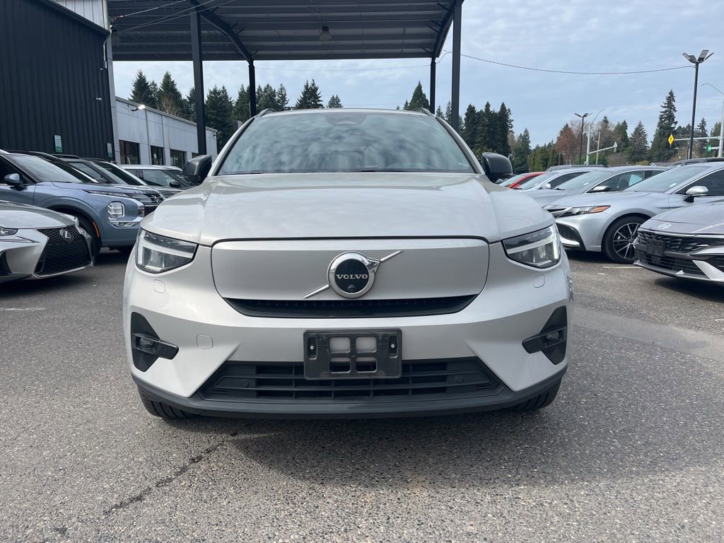 Used 2023 Volvo XC40 Recharge Ultimate image 2