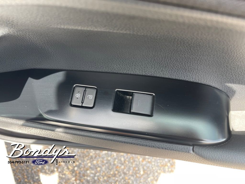 Used 2025 Toyota Camry LE FWD image 20