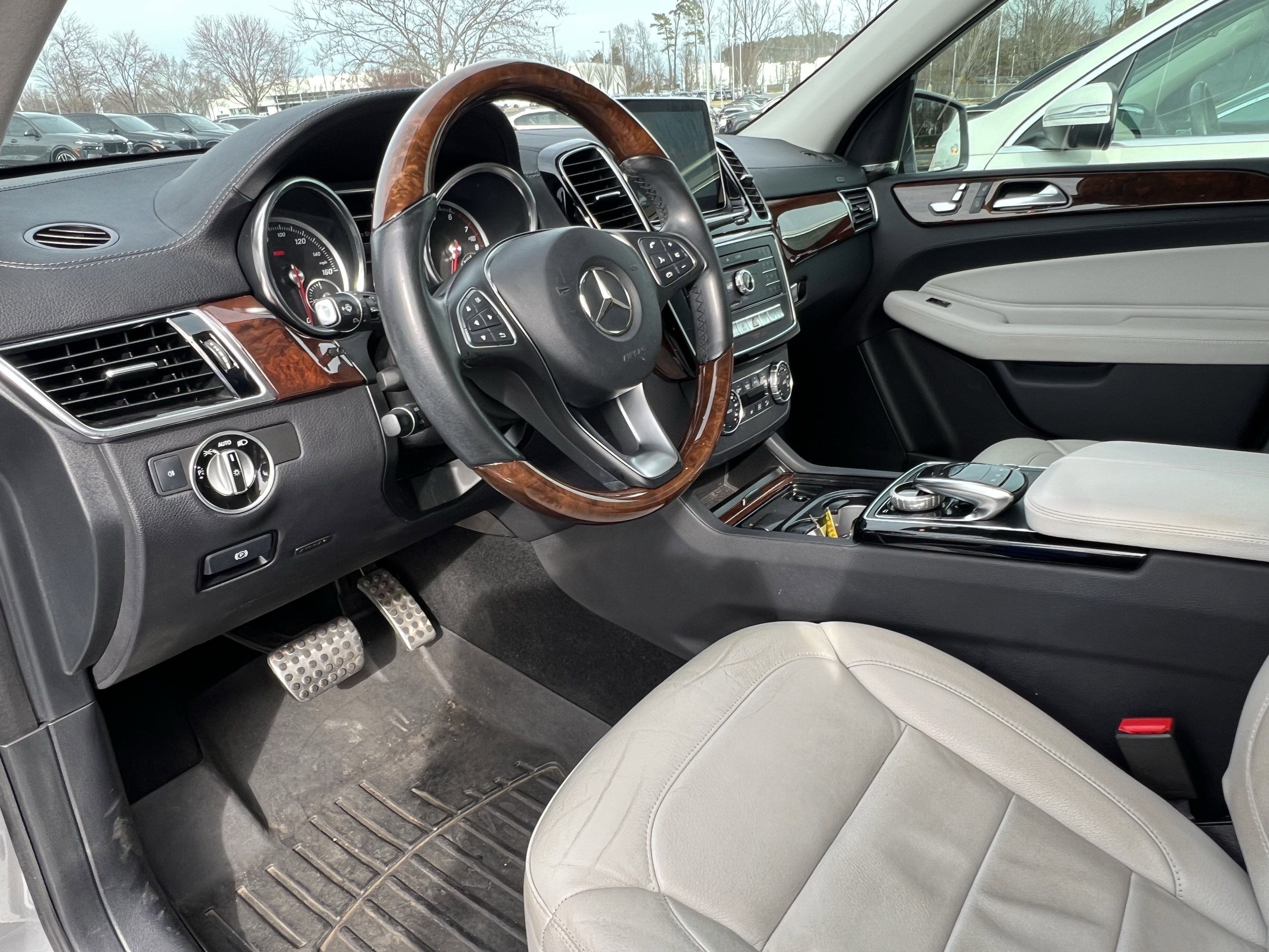 Used 2016 Mercedes-Benz GLE 400 4MATIC image 17