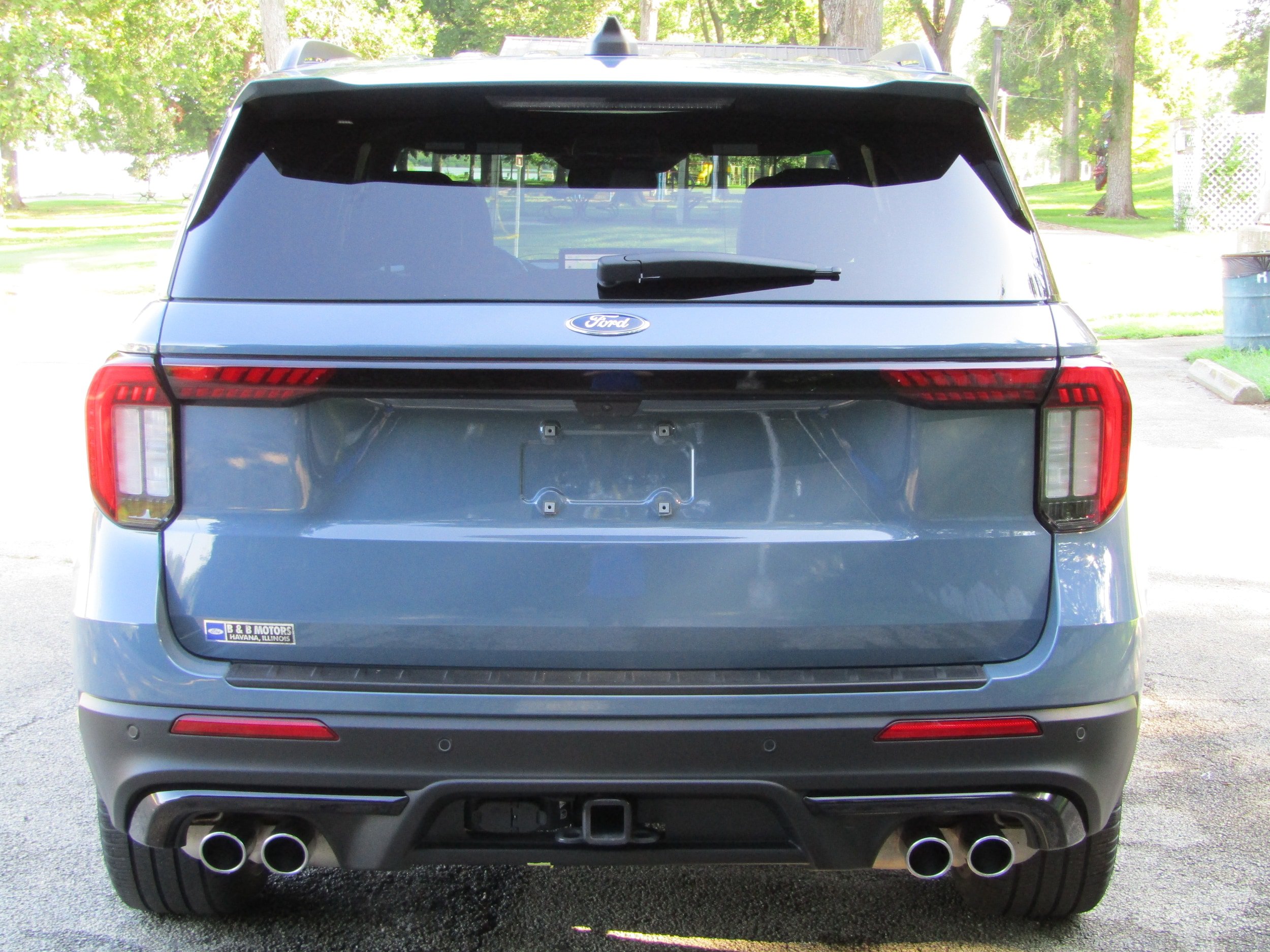 Used 2025 Ford Explorer ST w/ Sun And Sound Package AWD/4WD image 3