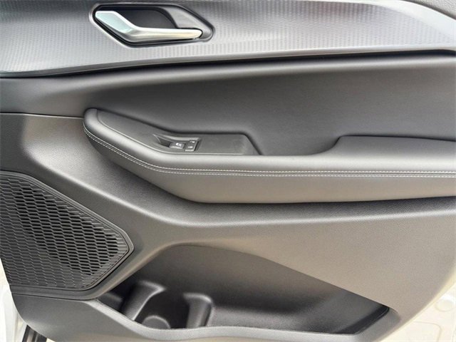 New 2025 Jeep Grand Cherokee L Altitude image 24