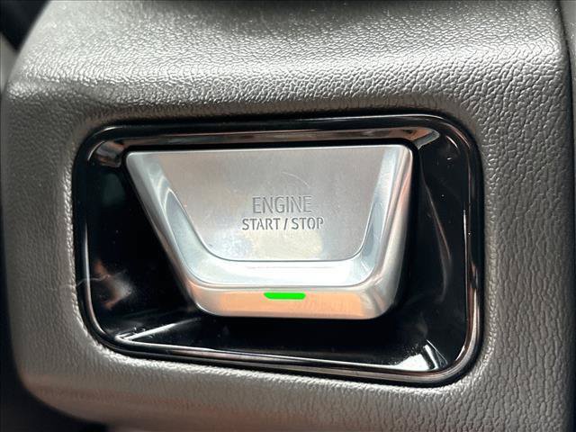 Certified 2025 GMC Yukon Denali AWD/4WD image 18