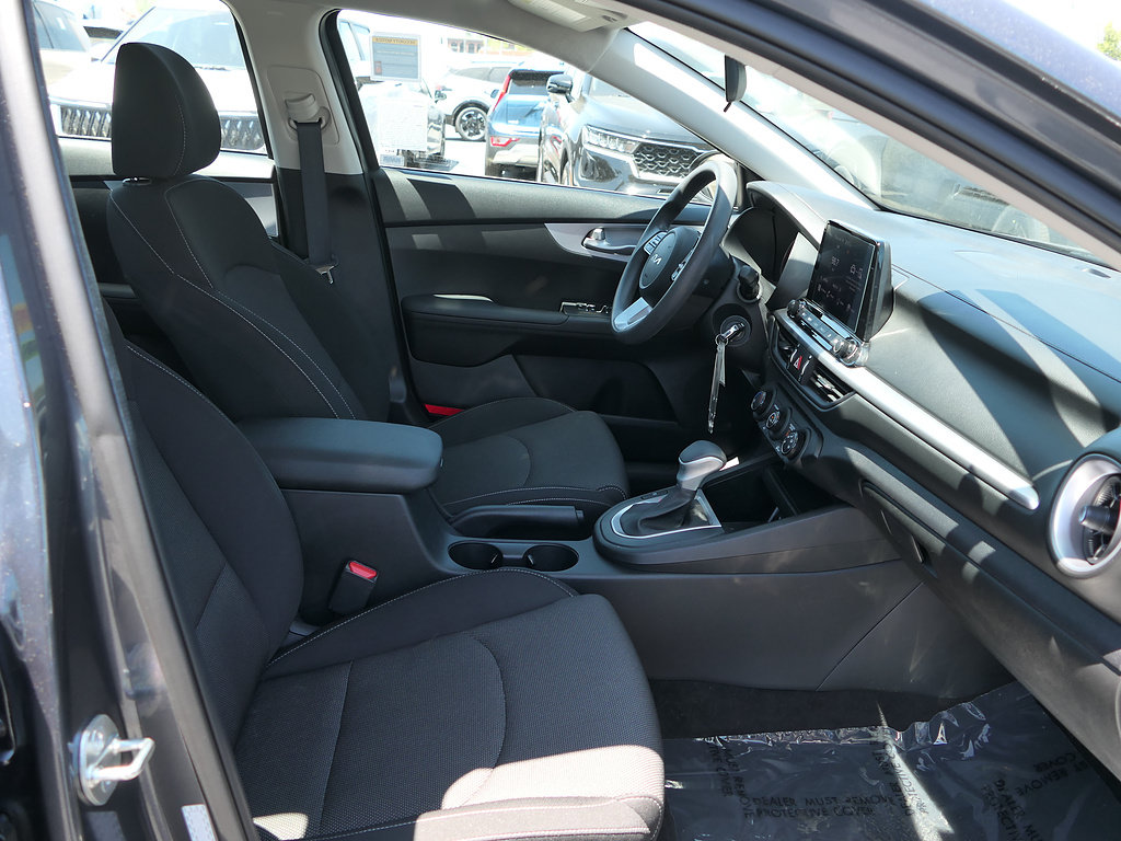 Used 2024 Kia Forte LXS w/ LXS Technology Package FWD image 25
