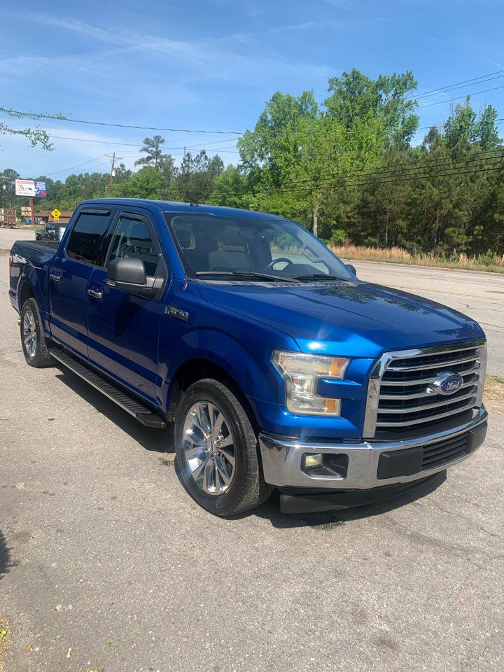 Used 2017 Ford F150 XLT w/ Equipment Group 301A Mid RWD image 3