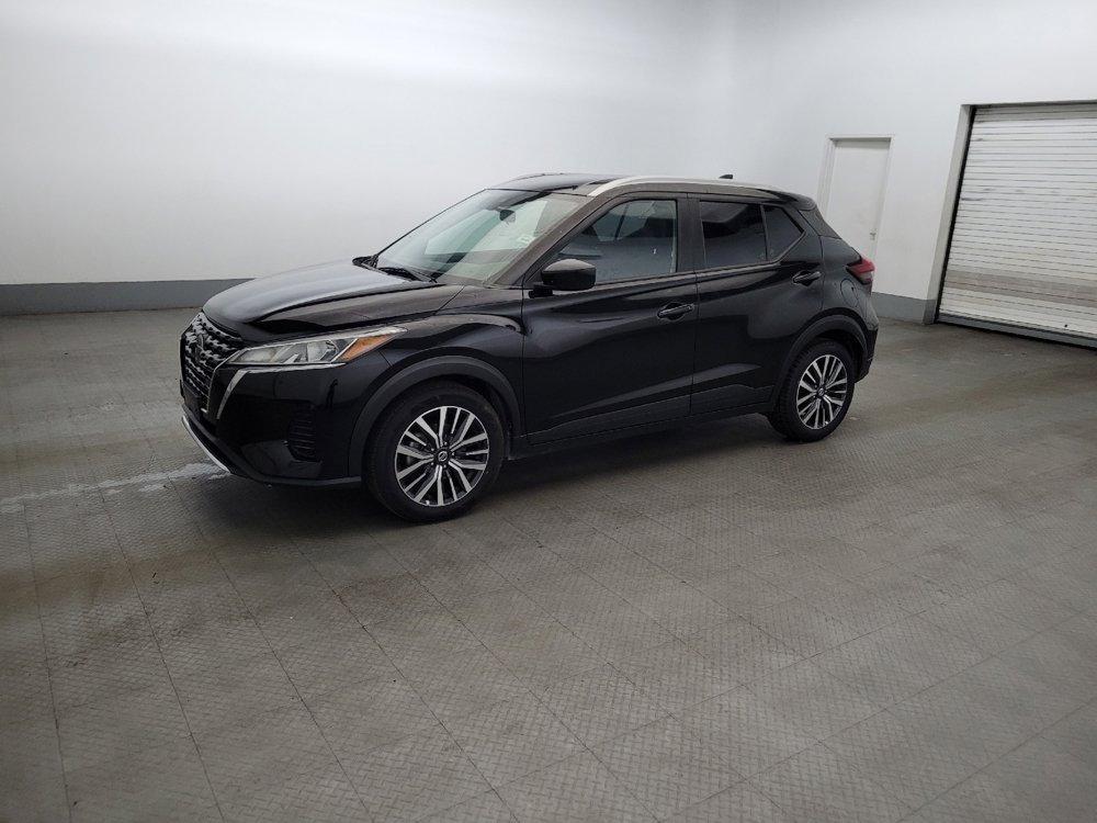 Used 2021 Nissan Kicks SV FWD image 2