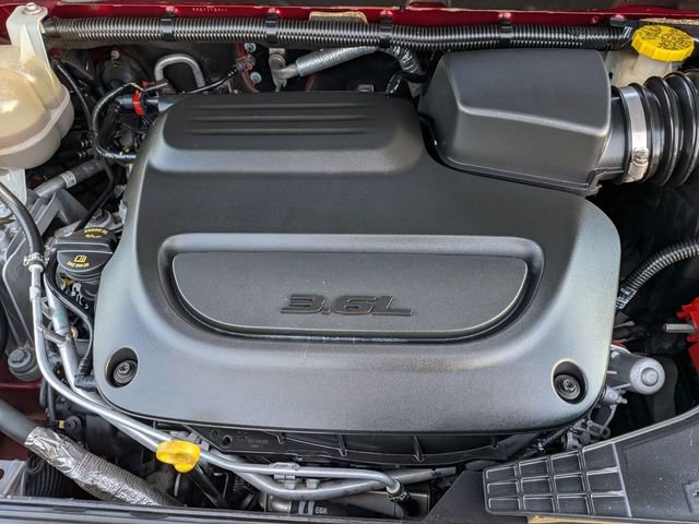 Used 2020 Chrysler Pacifica Limited image 40