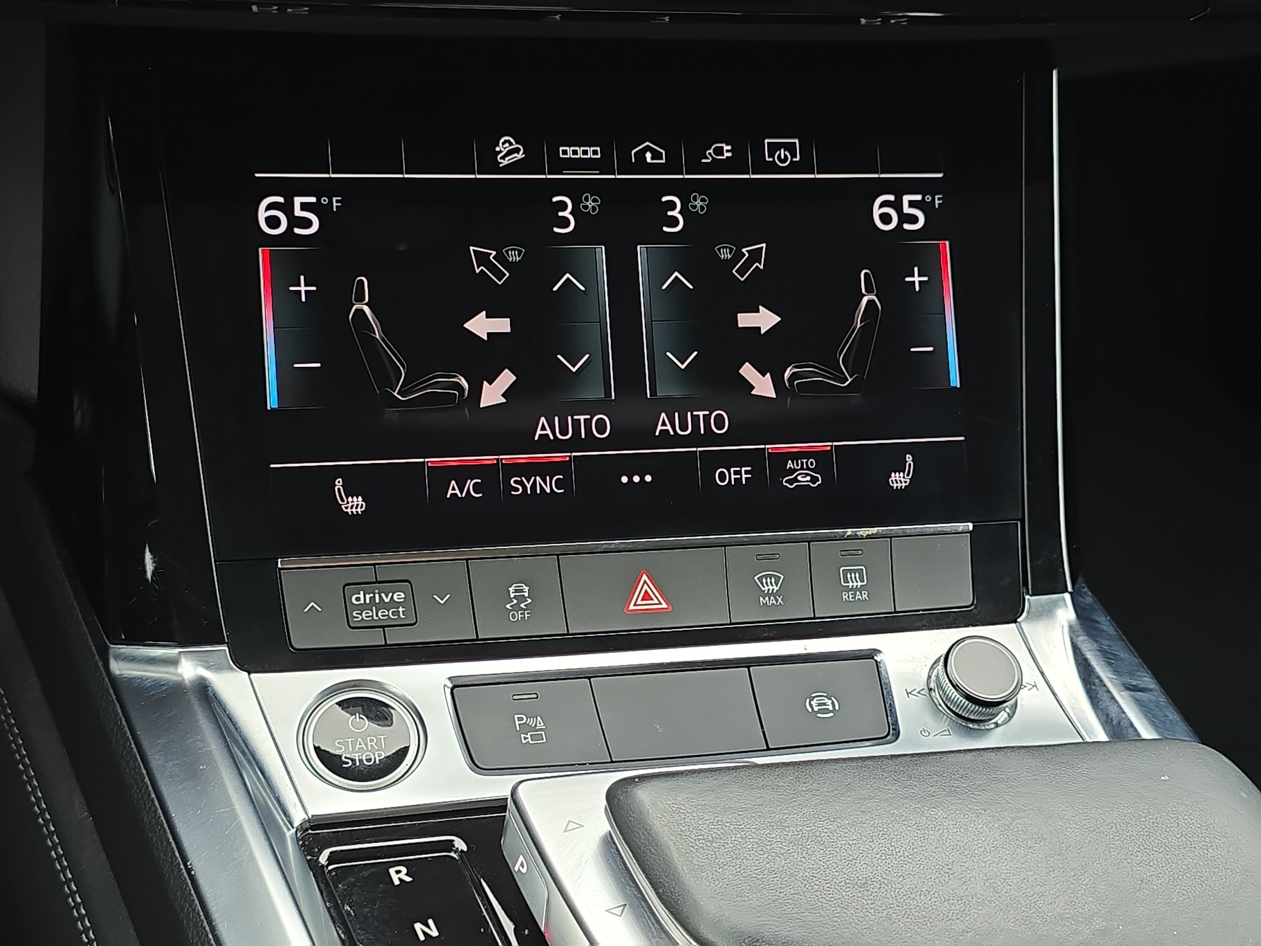 Used 2024 Audi Q8 e-tron Premium Plus AWD/4WD image 23