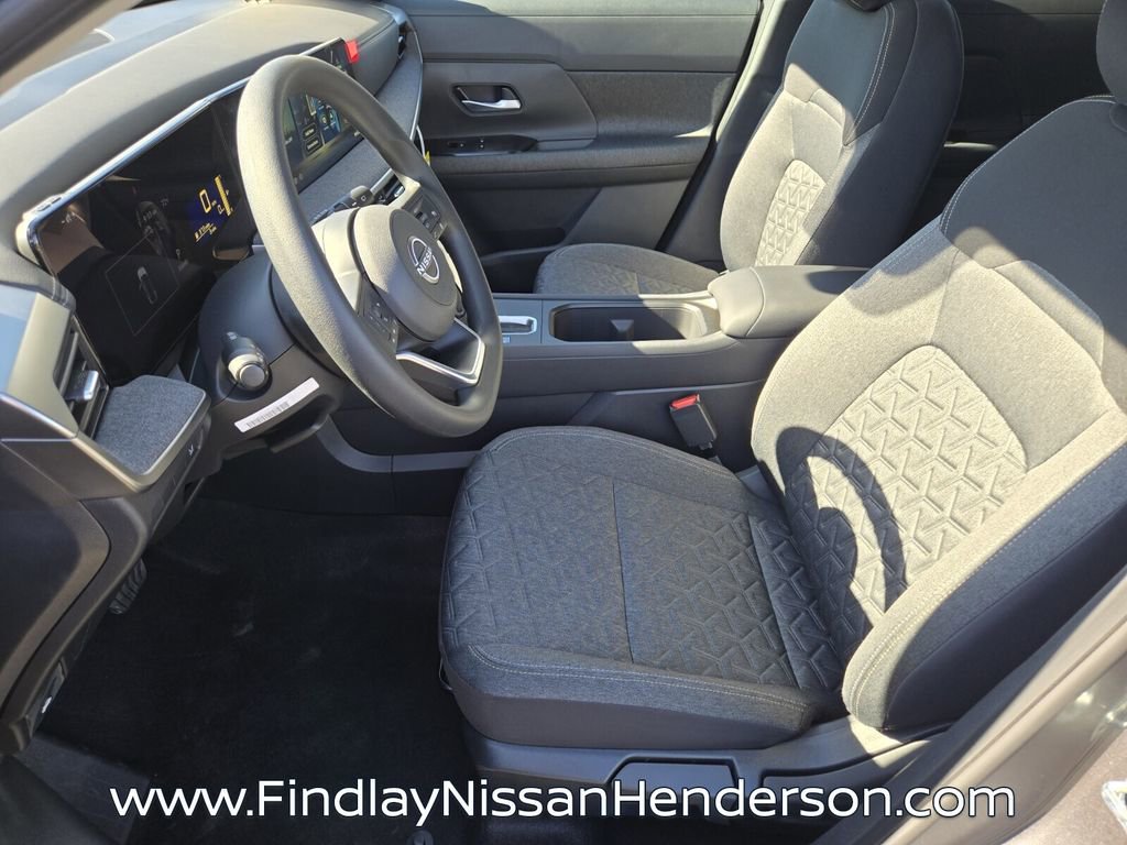 New 2026 Nissan Kicks SV w/ SV Premium Package FWD image 11