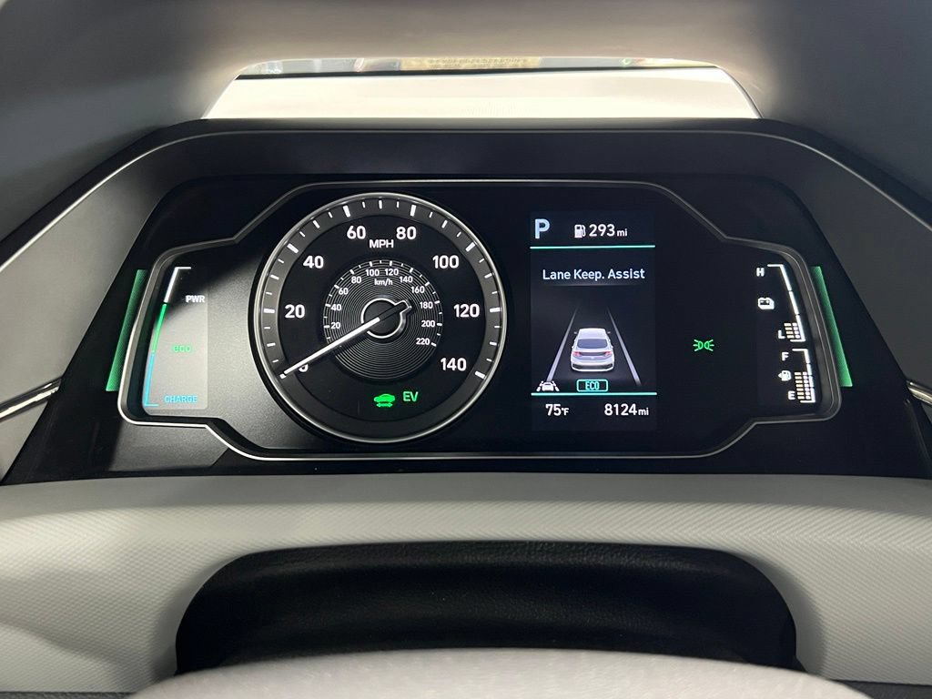 Used 2020 Hyundai Ioniq Blue FWD image 31