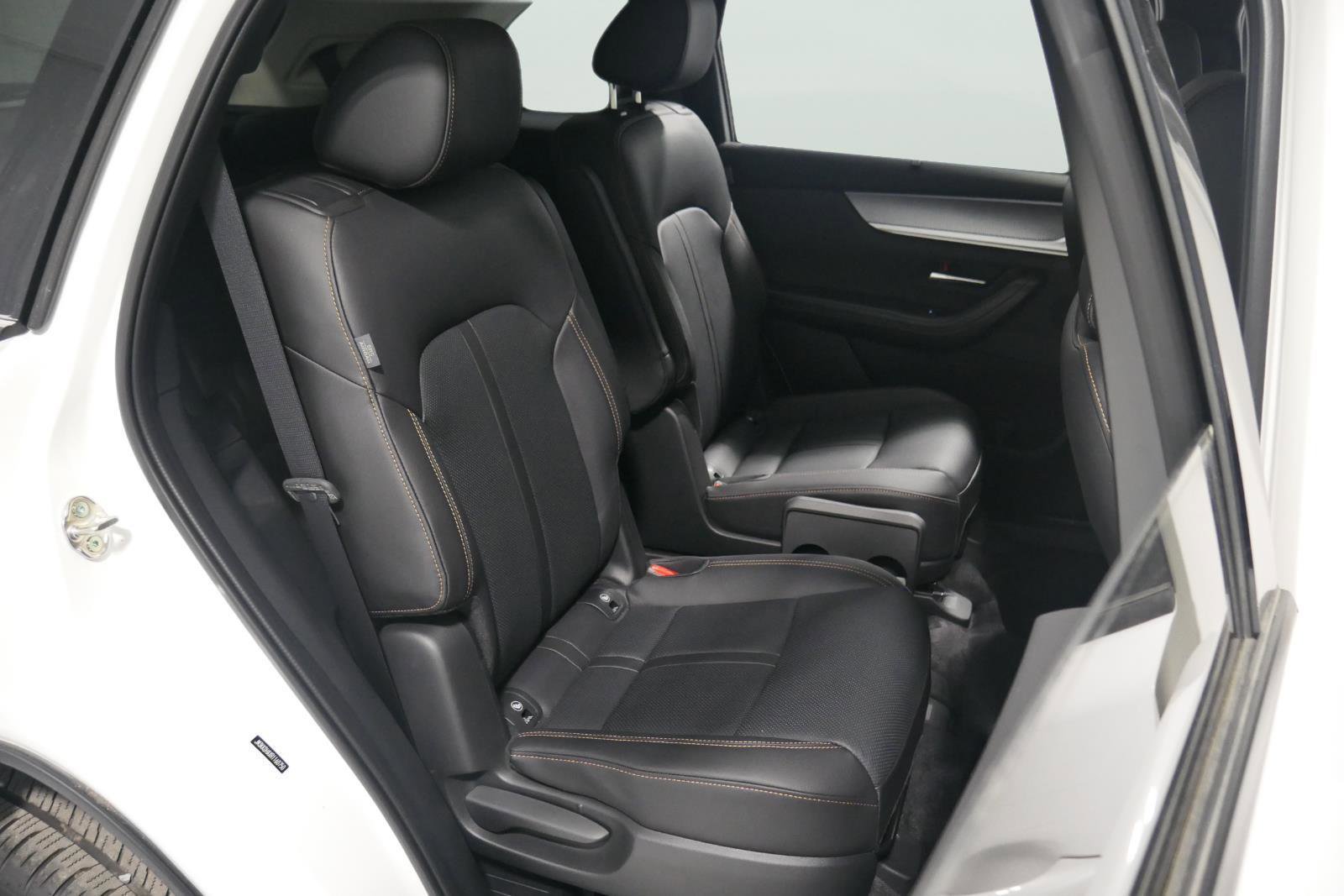 New 2024 MAZDA CX-90 Plug-In Hybrid w/ Premium Pkg image 17