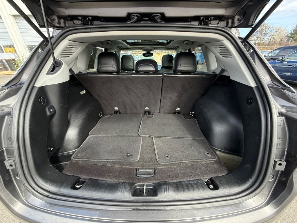 Used 2018 Jeep Compass Latitude w/ Popular Equipment Group FWD image 26