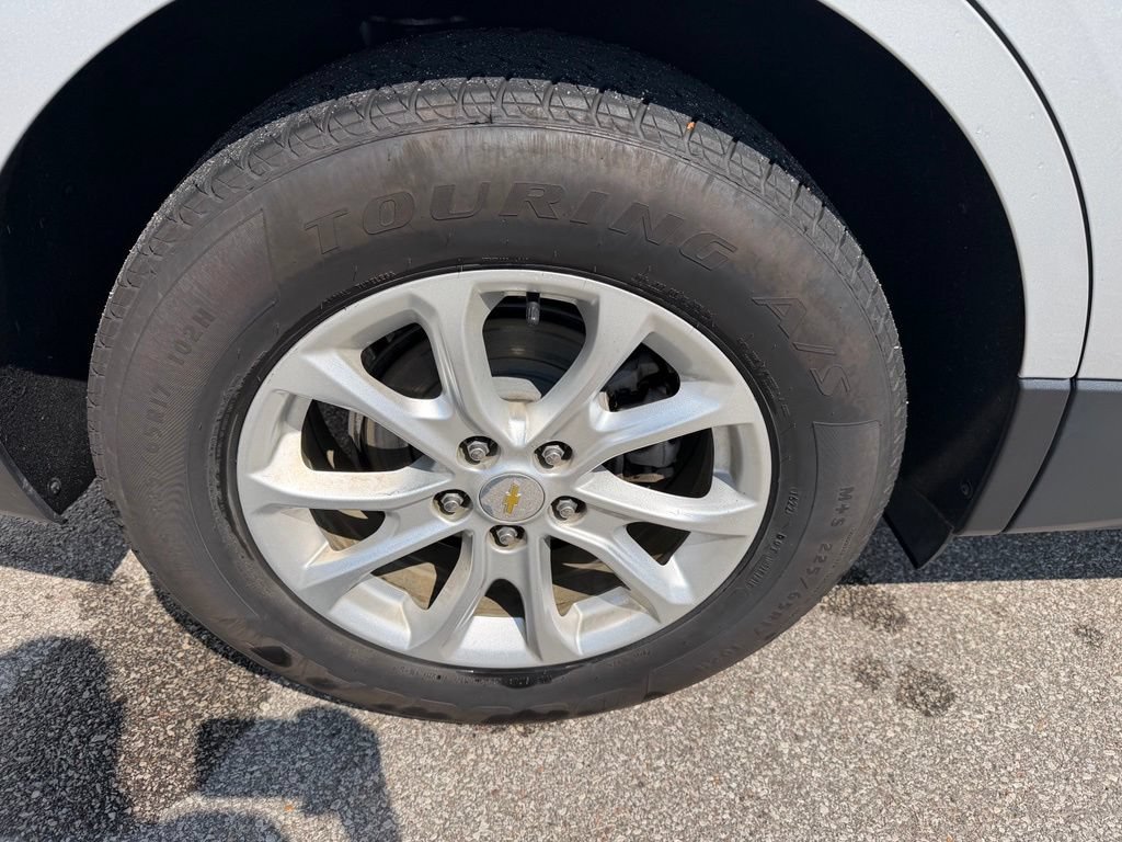 Used 2020 Chevrolet Equinox LS AWD/4WD image 6